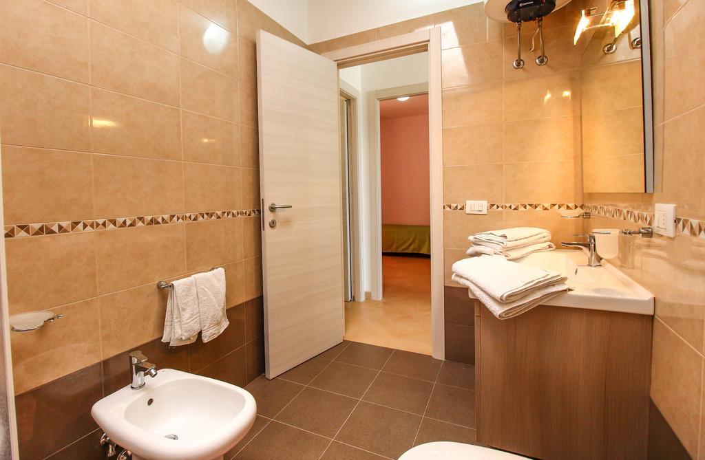 Family Suite Porto Vecchio 兰佩杜萨 外观 照片